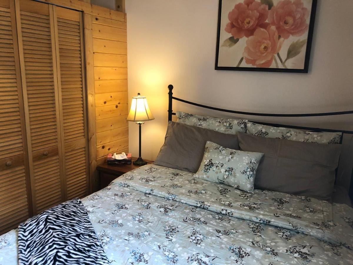 University Cabana Inn Victoria Luaran gambar